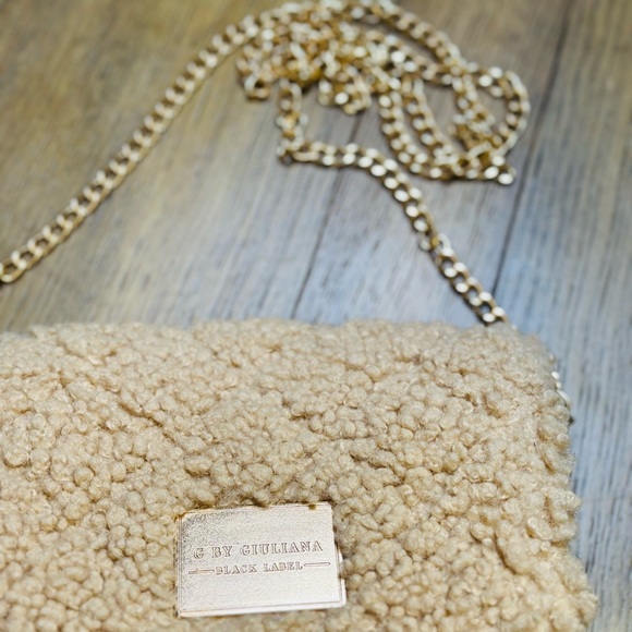 G by Giuliana Black Label Sherpa Fleece Crossbody Bag with Detachable Chain - Picture 7 of 8